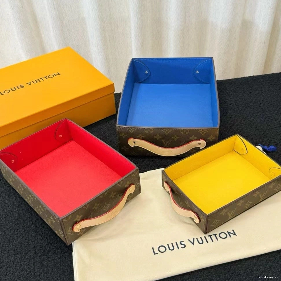 LV TRAY DESK CUSTOM WITH HANDLE 0804